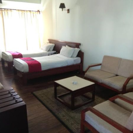 Hotel Japfu Kohima エクステリア 写真