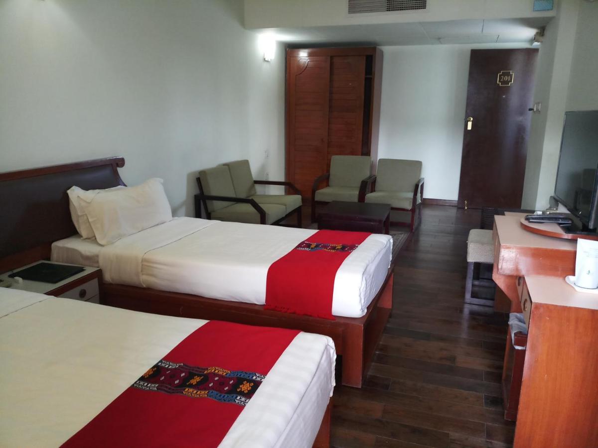 Hotel Japfu Kohima エクステリア 写真