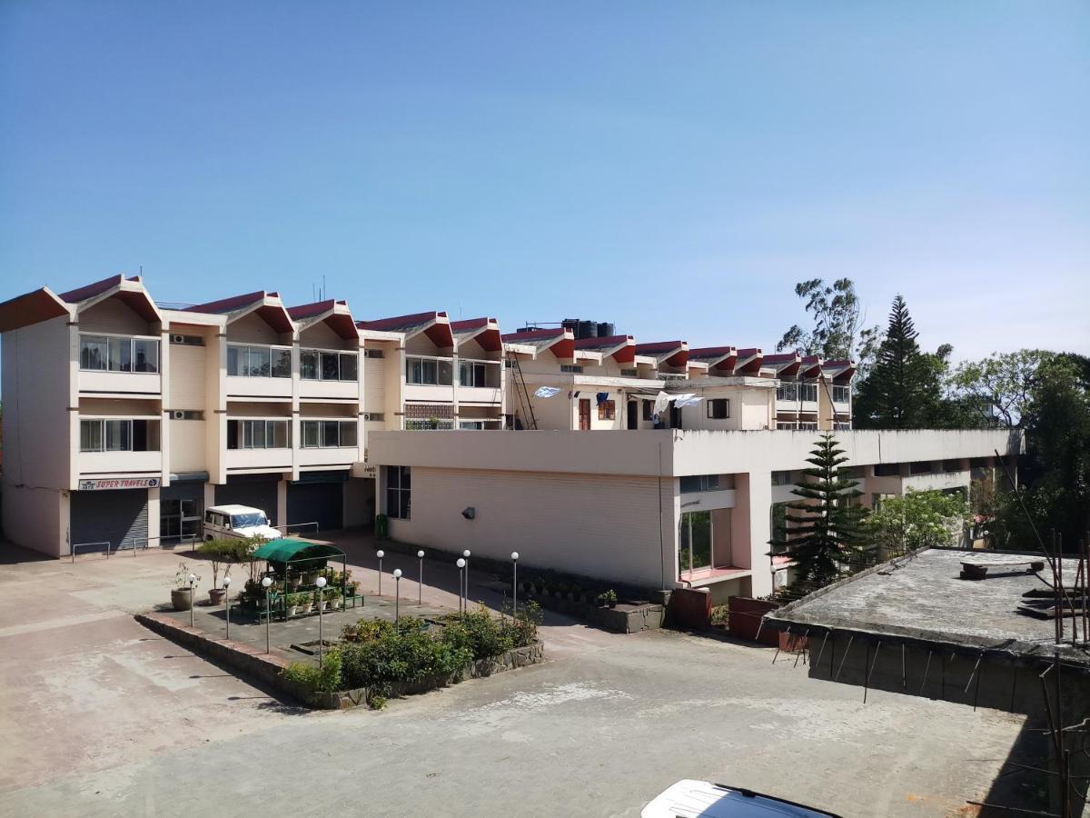 Hotel Japfu Kohima エクステリア 写真