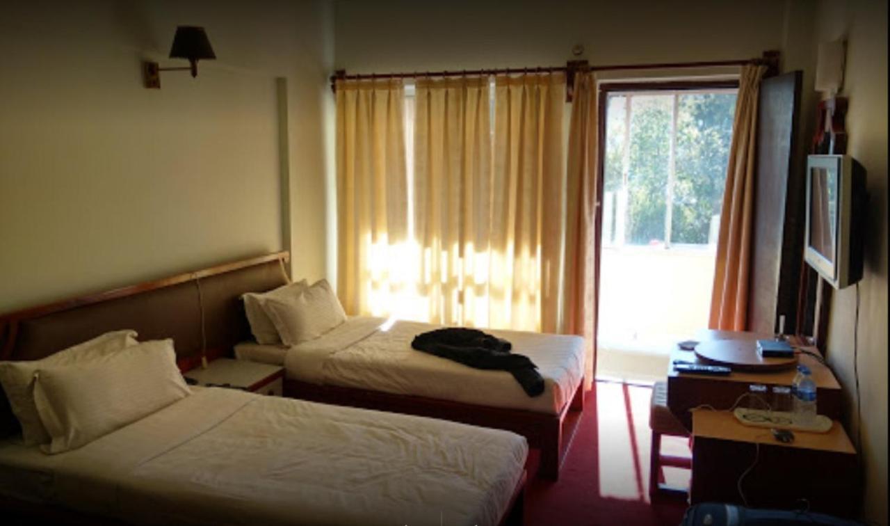 Hotel Japfu Kohima エクステリア 写真