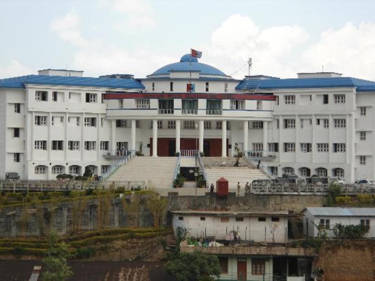 Hotel Japfu Kohima エクステリア 写真