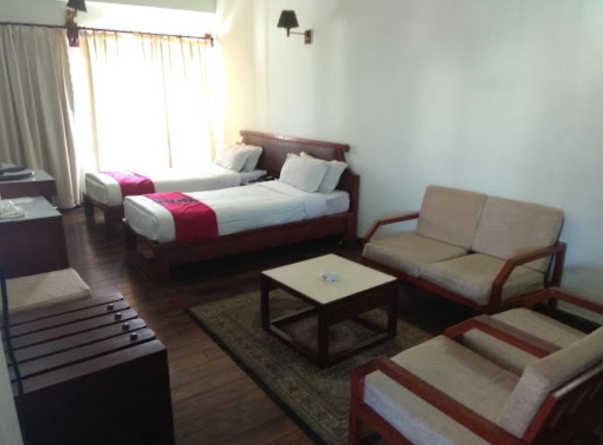 Hotel Japfu Kohima エクステリア 写真